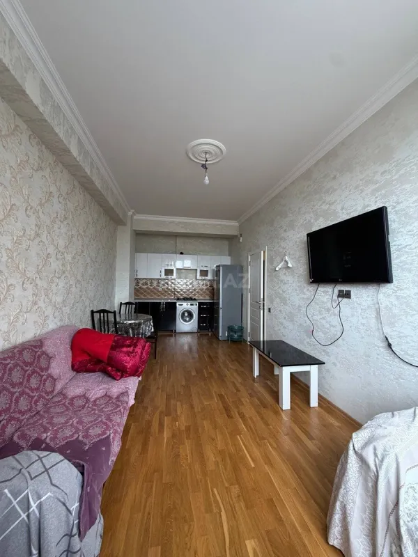 Kirayə verilir 2 otaqlı mənzil 45 m²