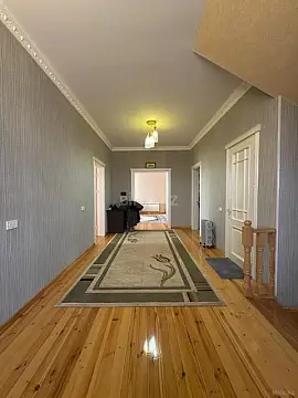 Satılır 6 otaqlı həyət evi 500 m²