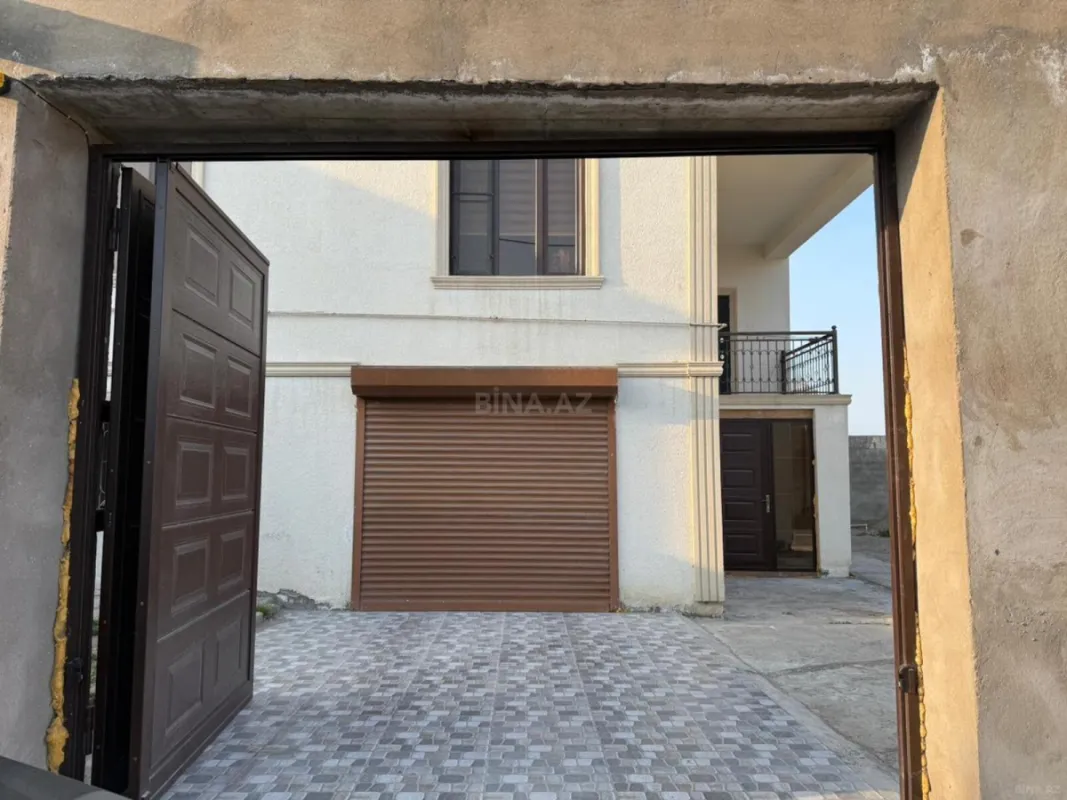 Satılır 6 otaqlı həyət evi 500 m²