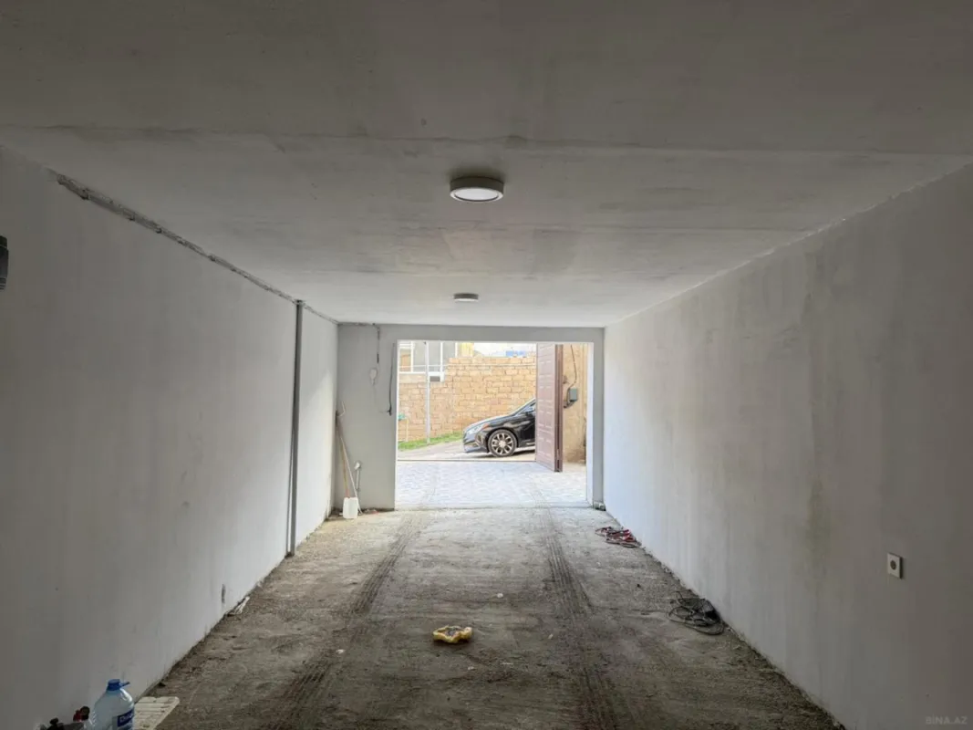 Satılır 6 otaqlı həyət evi 500 m²