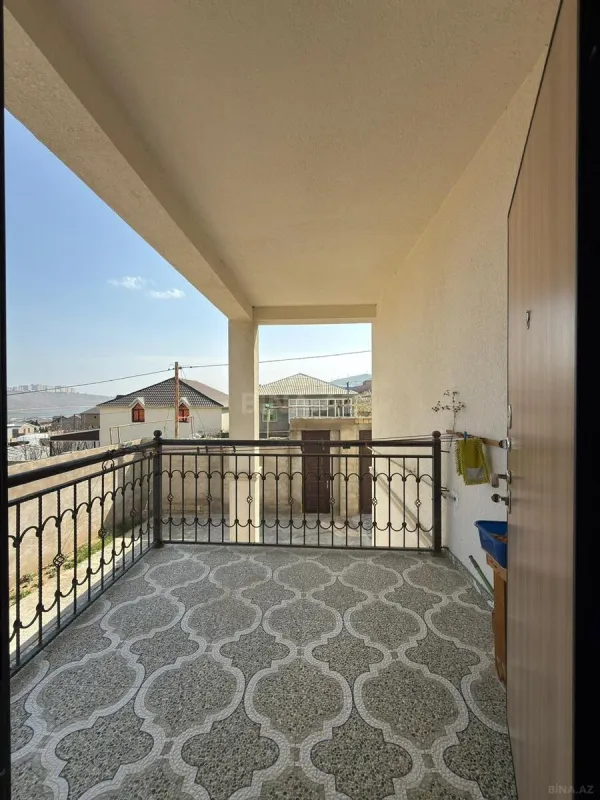 Satılır 6 otaqlı həyət evi 500 m²