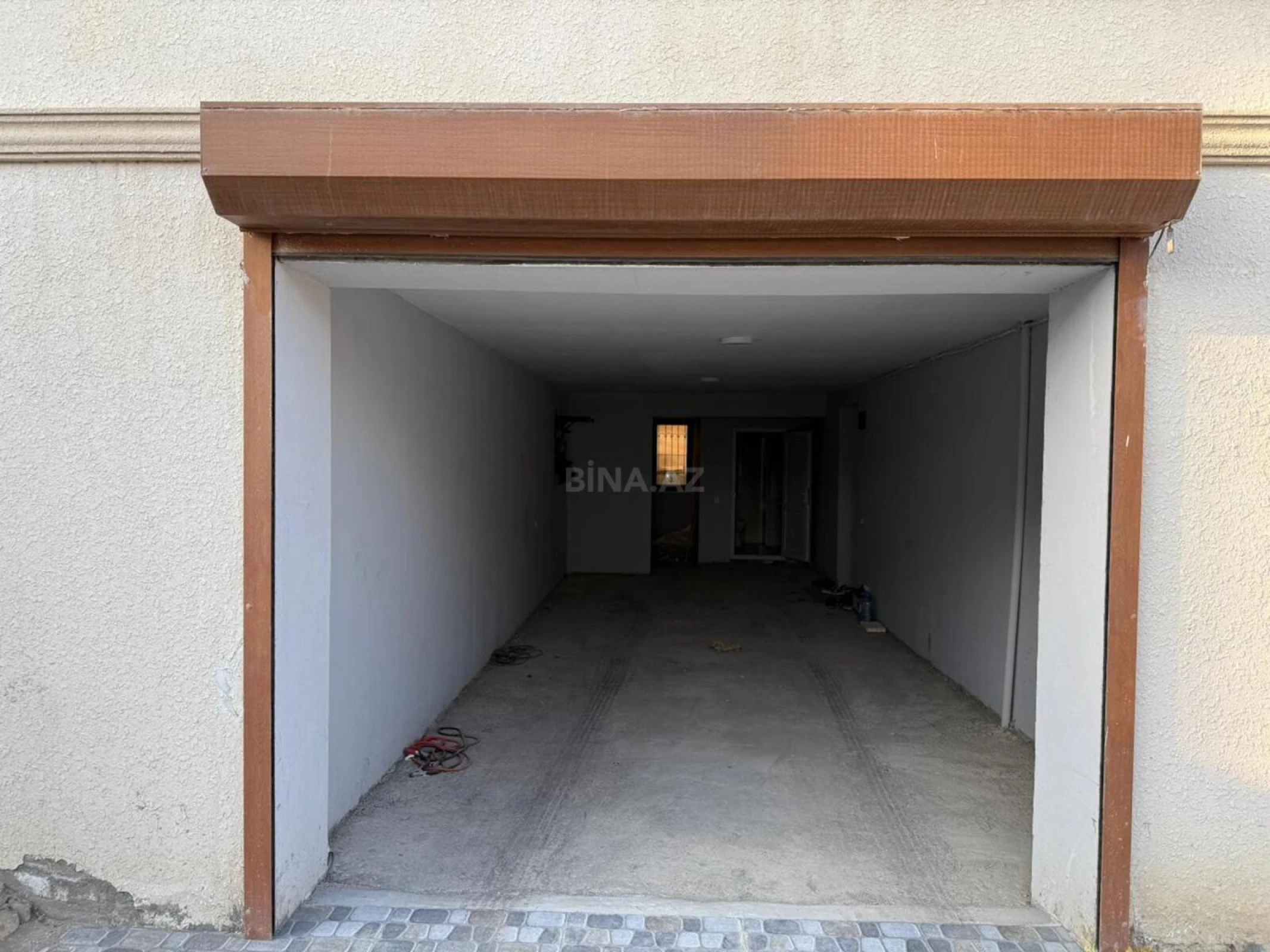 Satılır 6 otaqlı həyət evi 500 m²