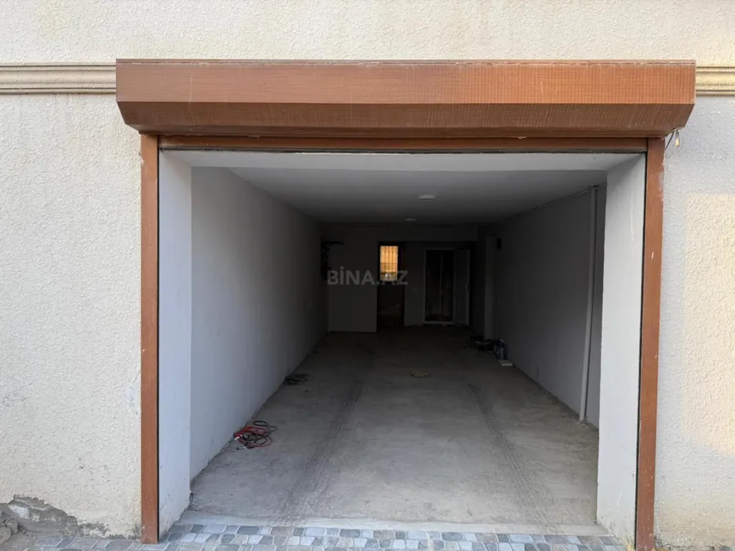 Satılır 6 otaqlı həyət evi 500 m²