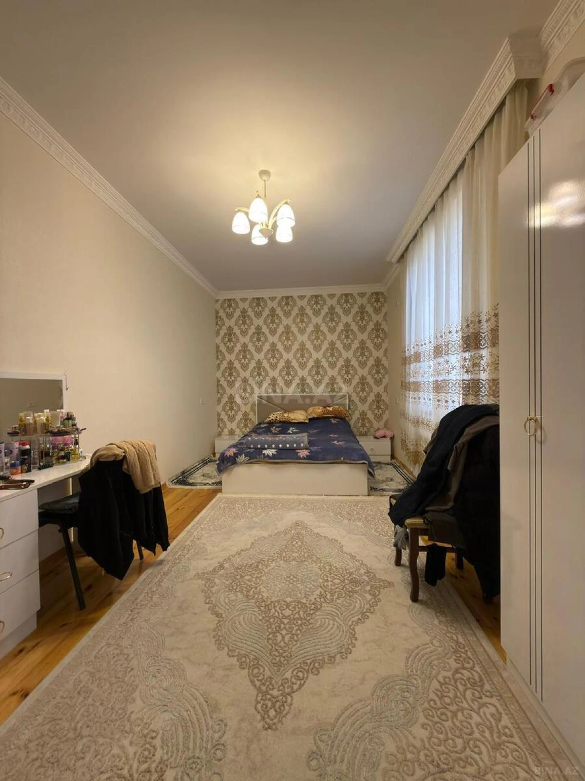 Satılır 6 otaqlı həyət evi 500 m²