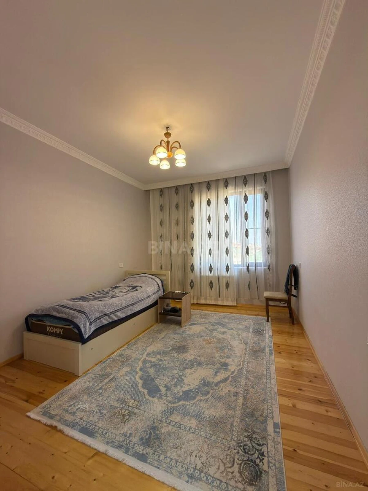 Satılır 6 otaqlı həyət evi 500 m²