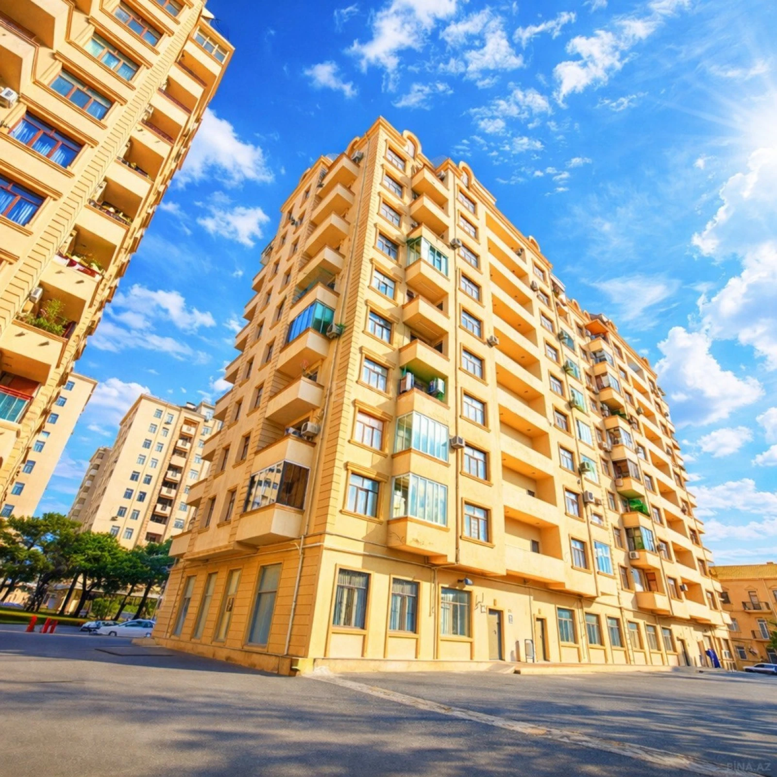 Satılır 3 otaqlı mənzil 95 m²