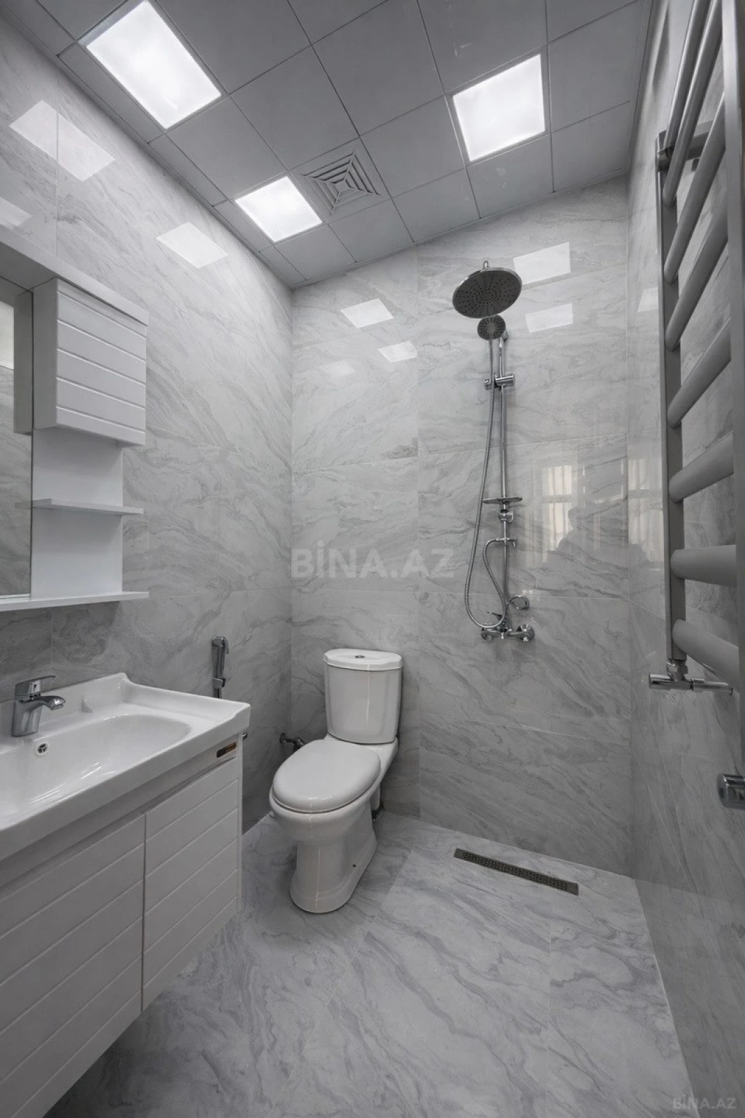 Satılır 3 otaqlı mənzil 95 m²