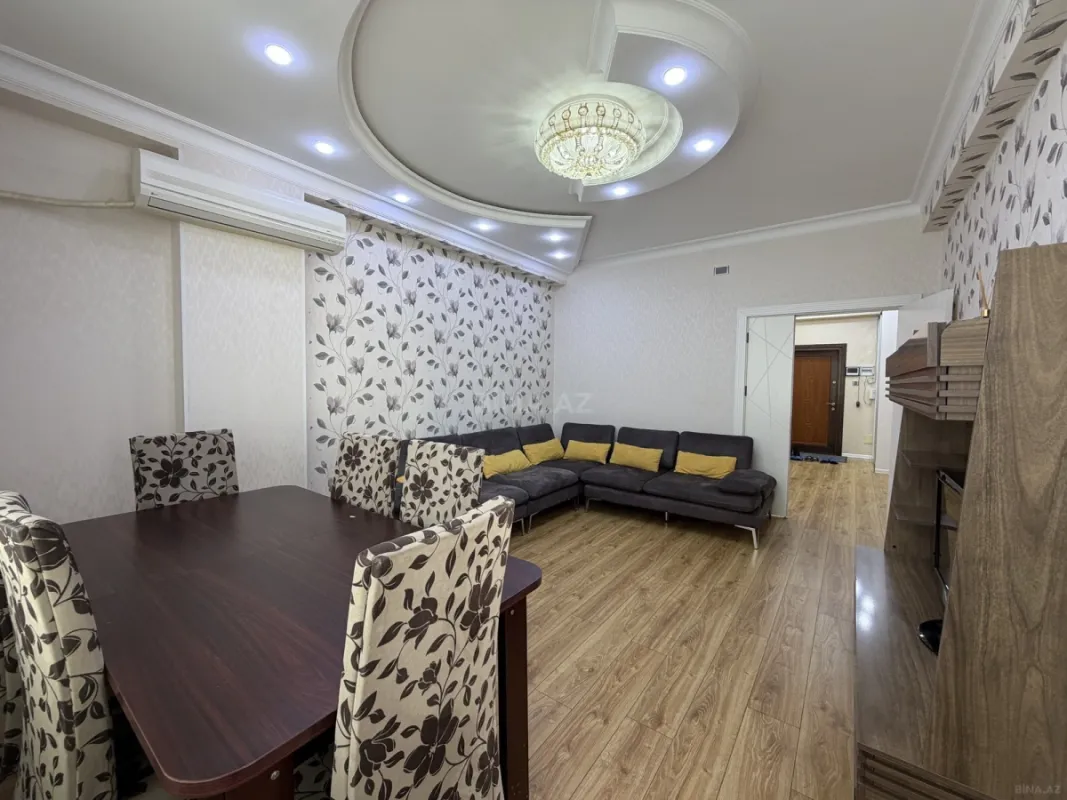 Satılır 3 otaqlı mənzil 110 m²