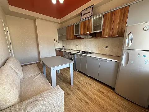 Satılır 3 otaqlı mənzil 110 m²