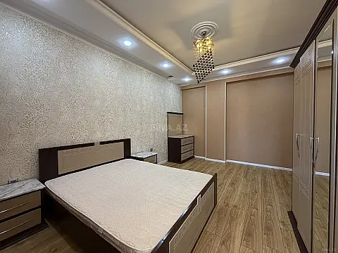 Satılır 3 otaqlı mənzil 110 m²