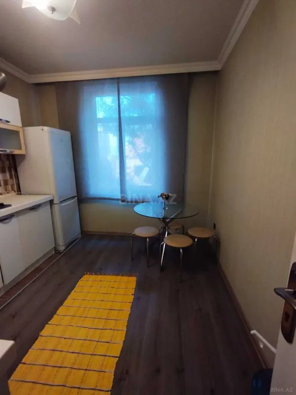 Kirayə verilir 2 otaqlı mənzil 50 m²