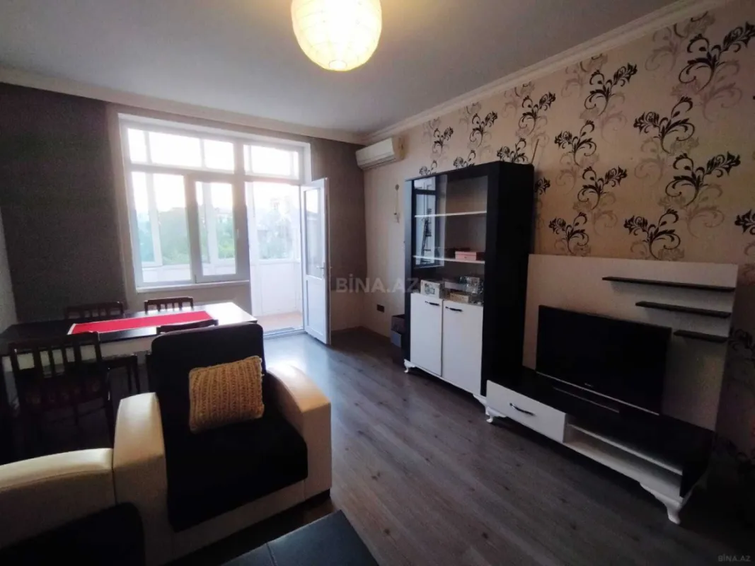 Kirayə verilir 2 otaqlı mənzil 50 m²