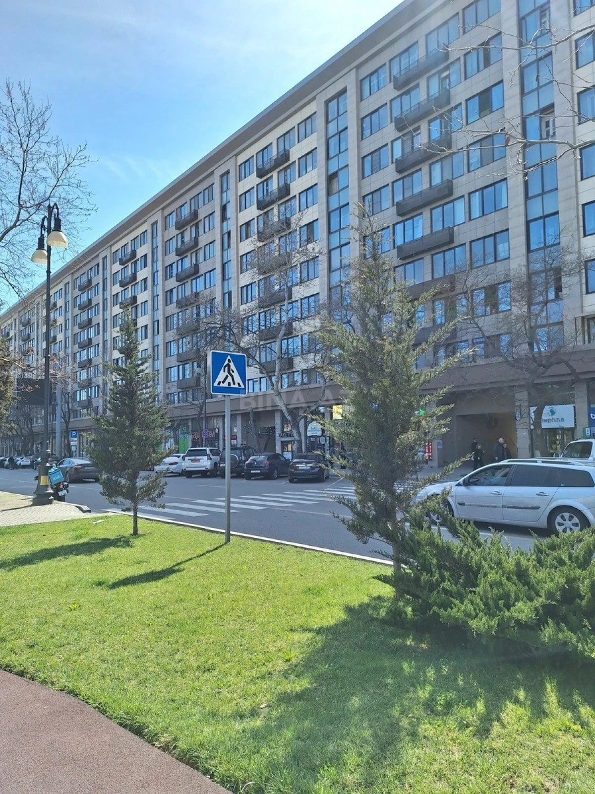 Satılır 2 otaqlı mənzil 70 m²