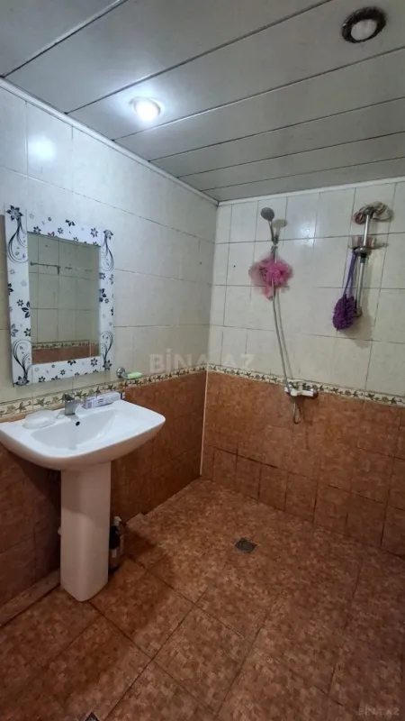 Satılır 2 otaqlı mənzil 70 m²