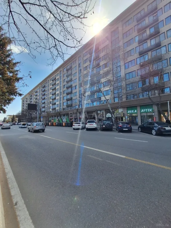 Satılır 2 otaqlı mənzil 70 m²