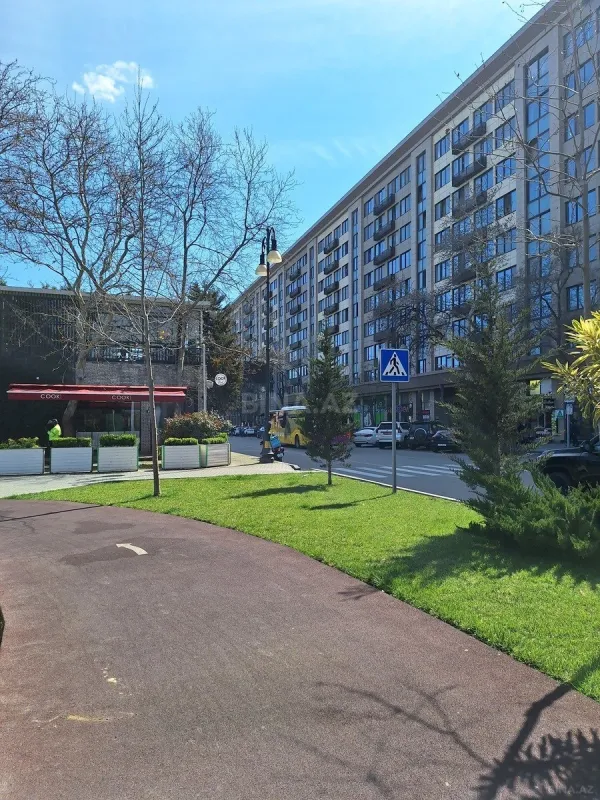 Satılır 2 otaqlı mənzil 70 m²