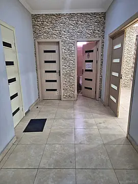 Kirayə verilir obyekt 220 m²