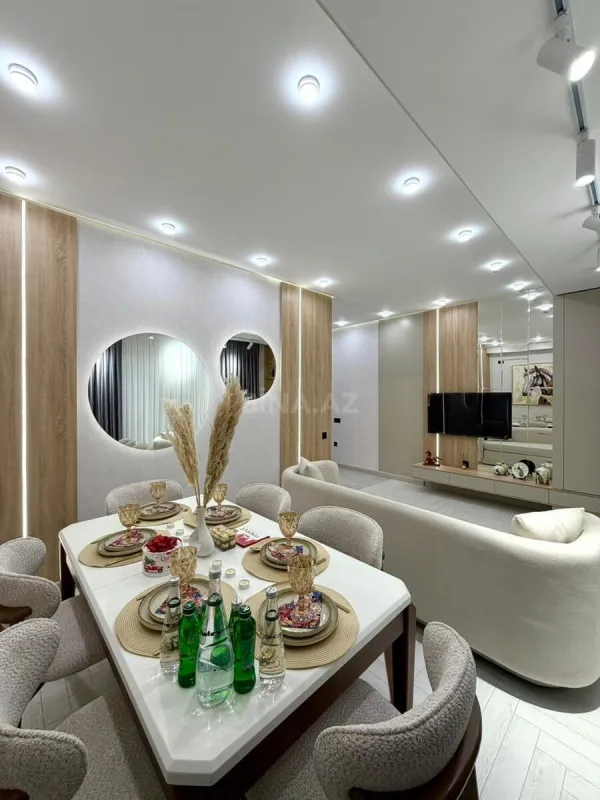 Satılır 2 otaqlı mənzil 77 m²