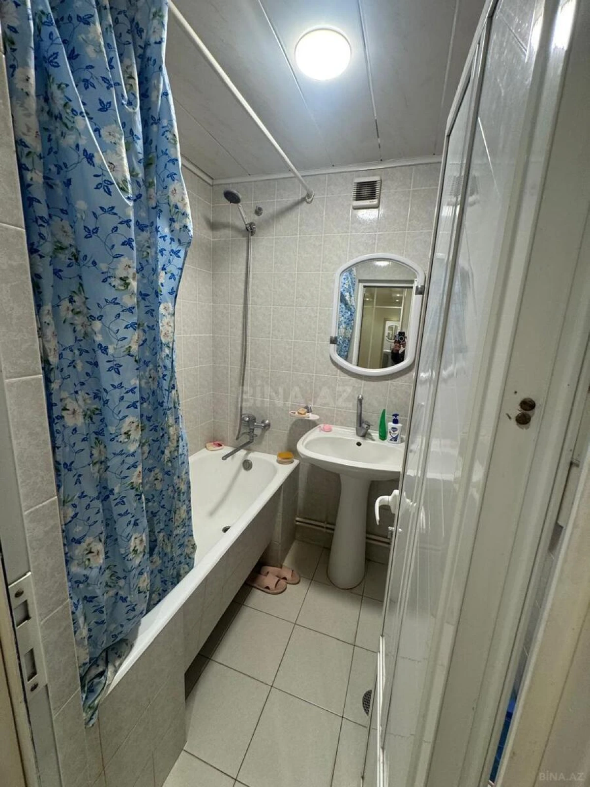 Kirayə verilir 2 otaqlı mənzil 50 m²