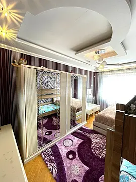 Satılır 2 otaqlı mənzil 90 m²