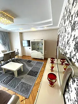 Satılır 2 otaqlı mənzil 90 m²