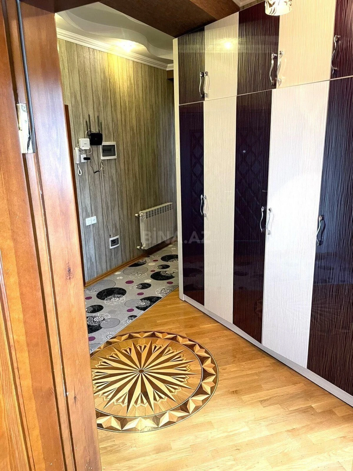 Satılır 2 otaqlı mənzil 90 m²
