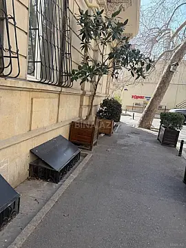 Satılır obyekt 100 m²