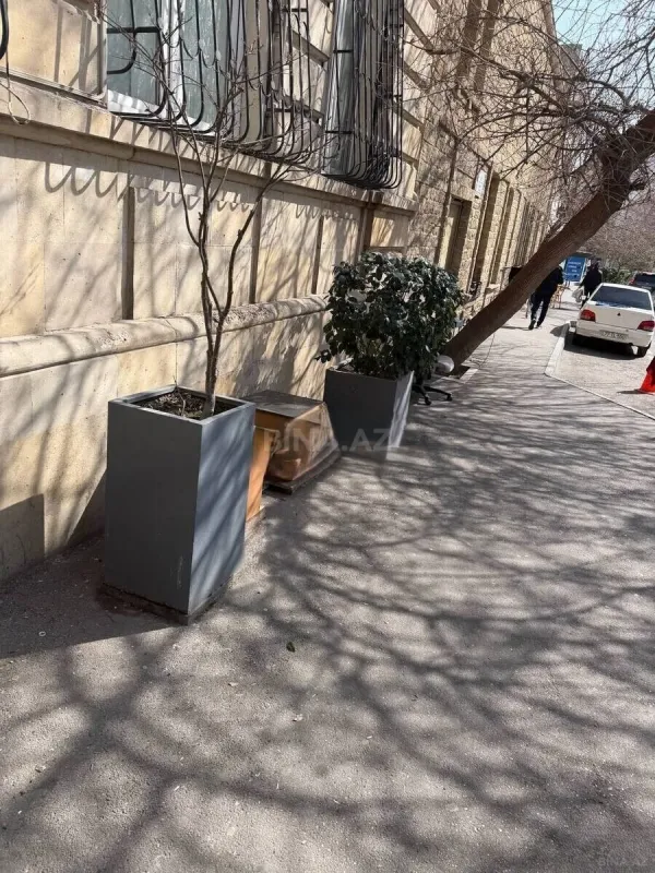 Satılır obyekt 100 m²