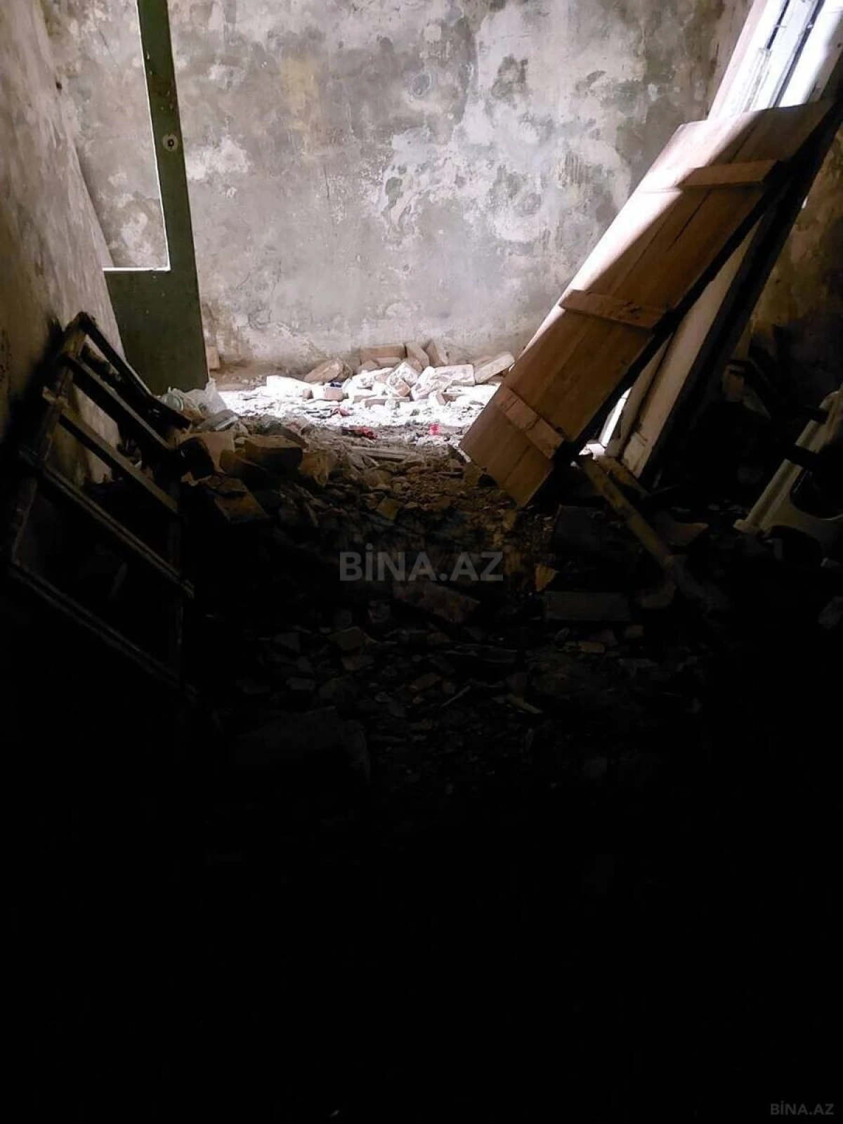 Satılır obyekt 100 m²