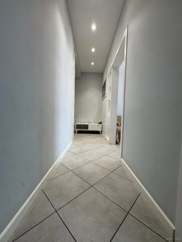 Satılır 3 otaqlı mənzil 82 m²