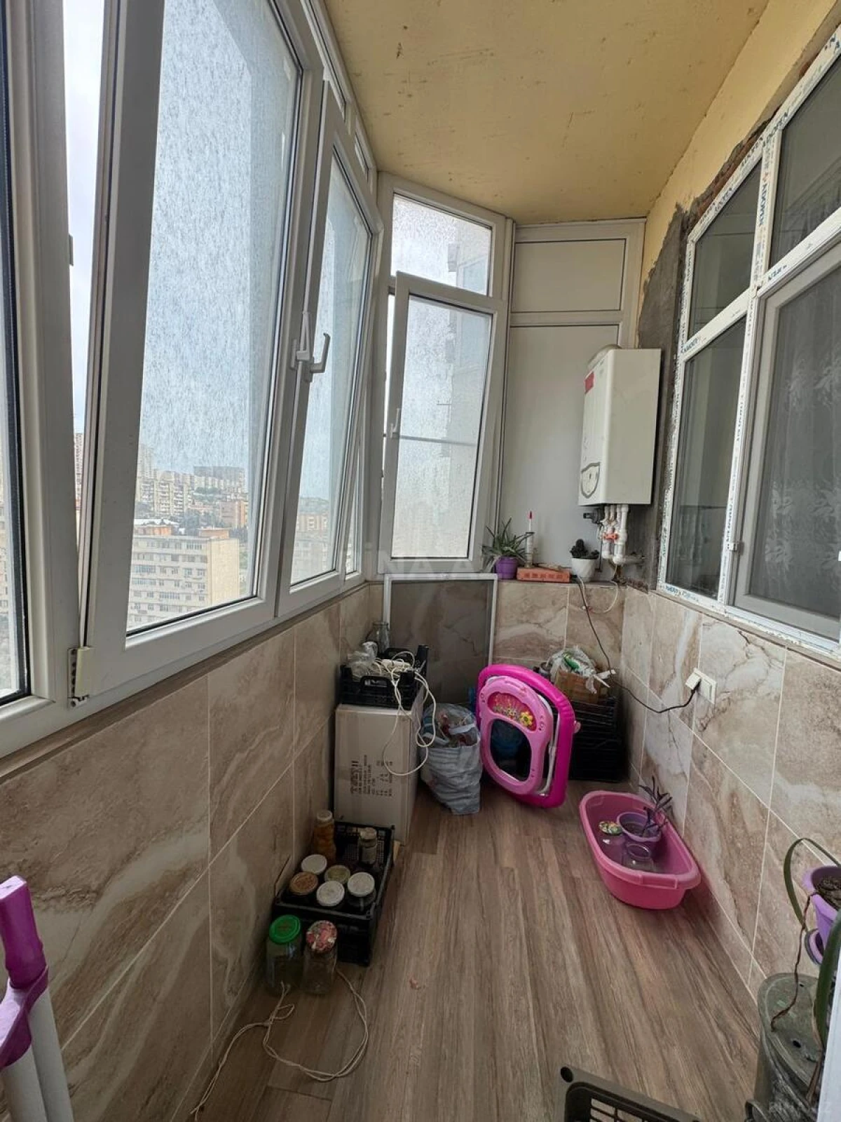 Satılır 3 otaqlı mənzil 82 m²