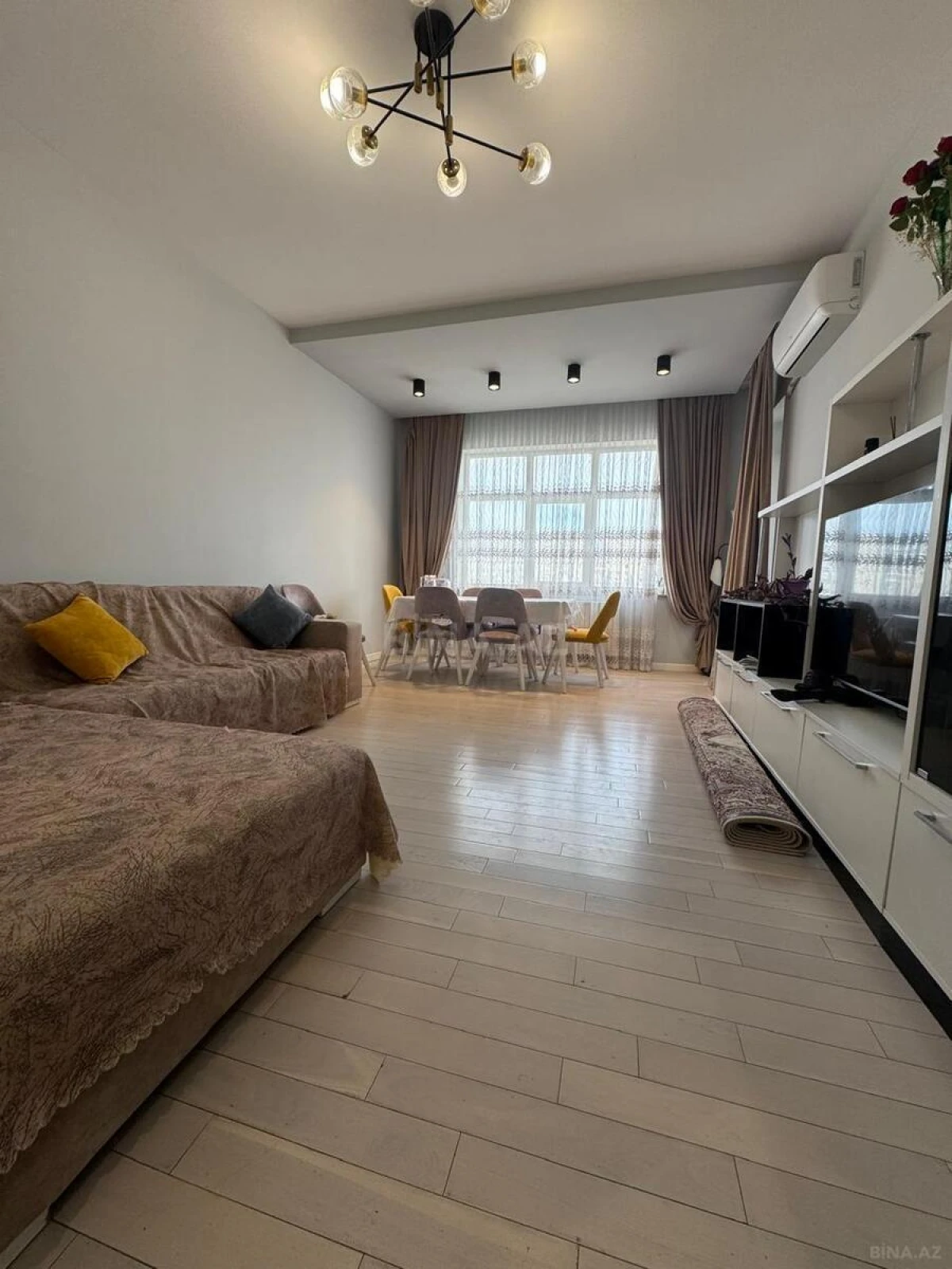 Satılır 3 otaqlı mənzil 82 m²