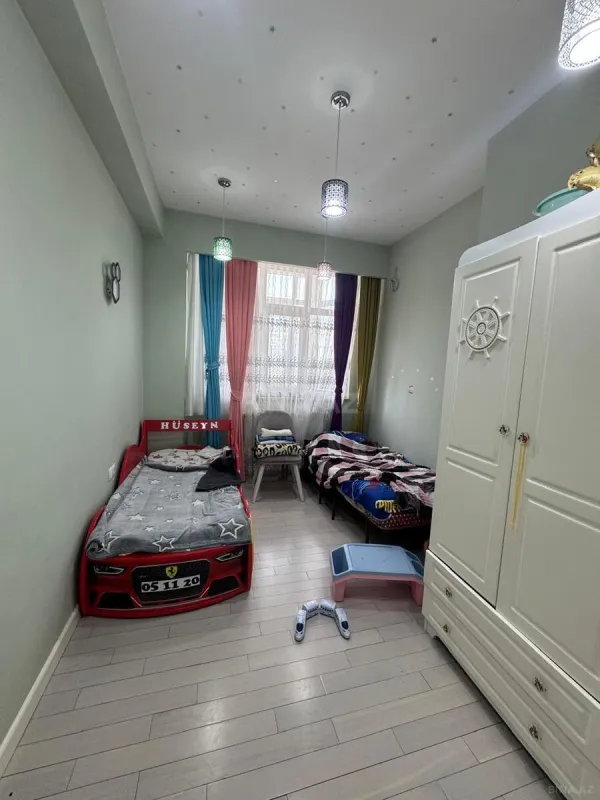 Satılır 3 otaqlı mənzil 82 m²