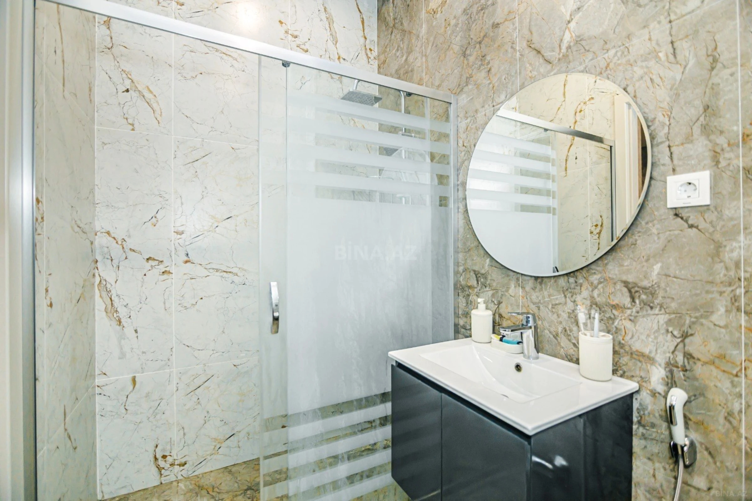 Satılır 2 otaqlı mənzil 48 m²