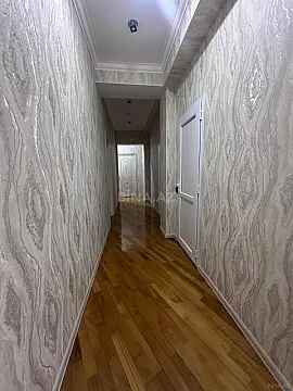 Satılır 3 otaqlı mənzil 101 m²