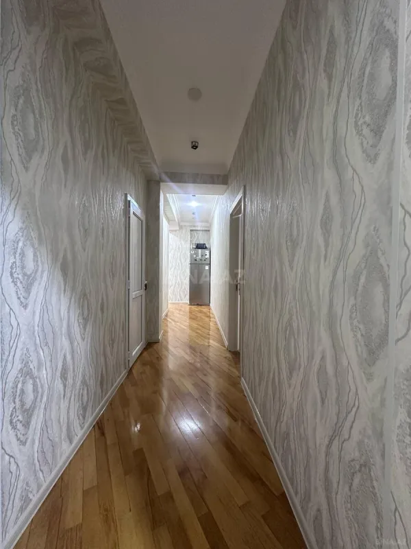 Satılır 3 otaqlı mənzil 101 m²