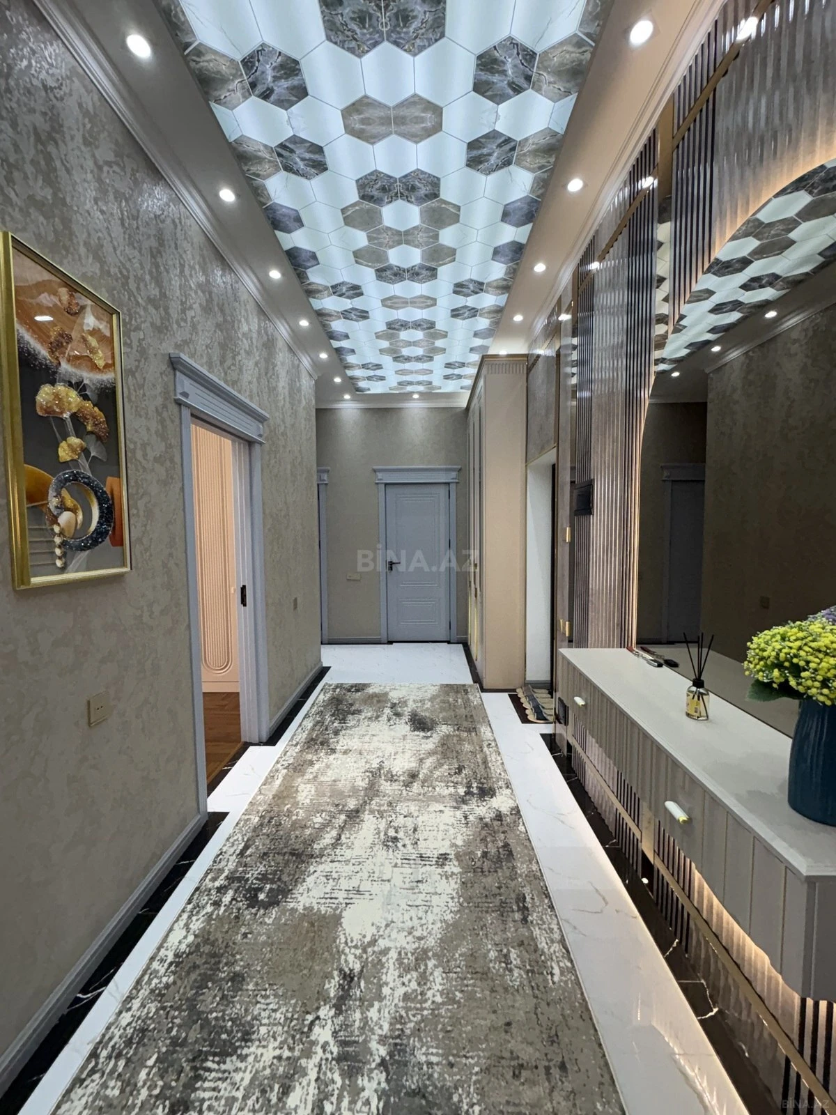 Satılır 3 otaqlı mənzil 106 m²