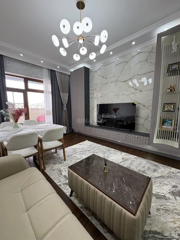 Satılır 3 otaqlı mənzil 106 m²