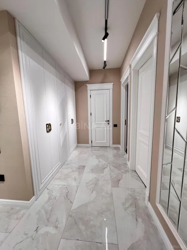 Satılır 3 otaqlı mənzil 91 m²