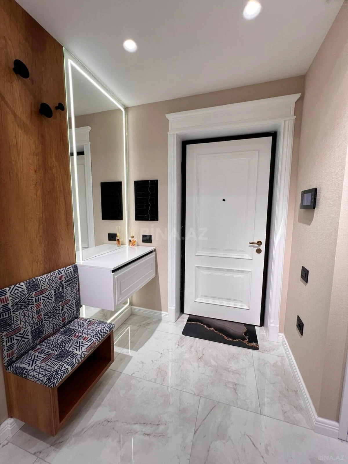 Satılır 3 otaqlı mənzil 91 m²