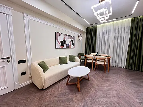 Satılır 3 otaqlı mənzil 91 m²