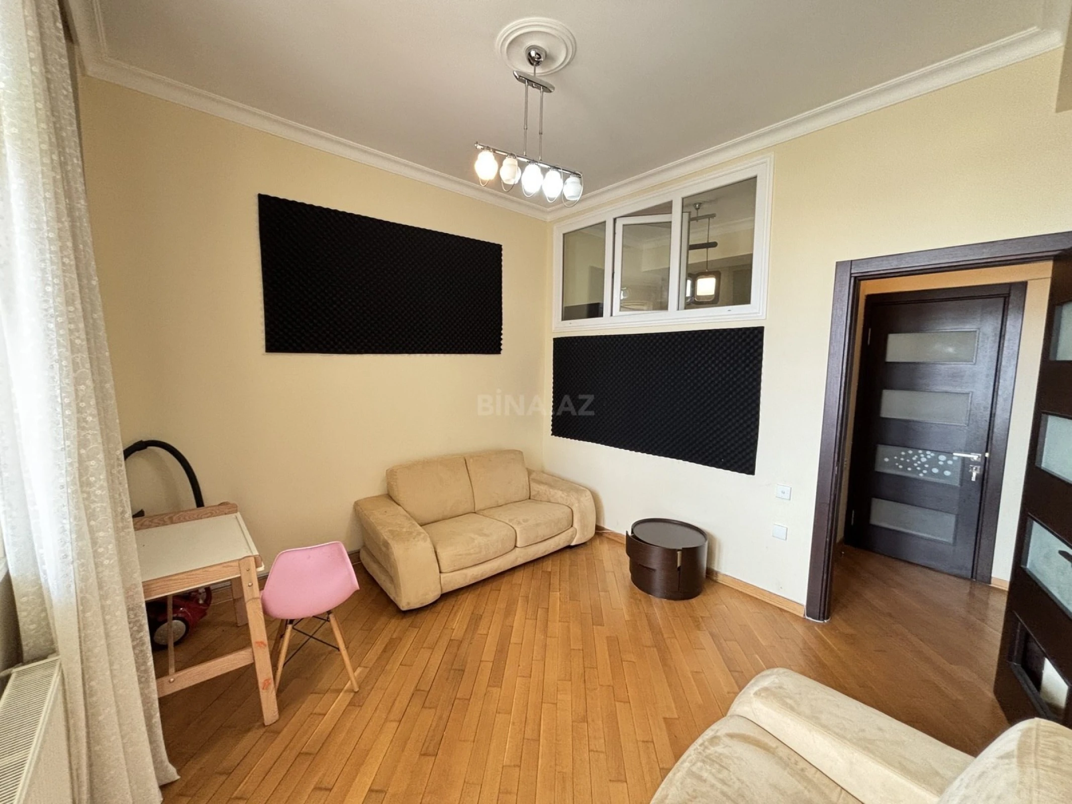 Kirayə verilir 3 otaqlı mənzil 110 m²