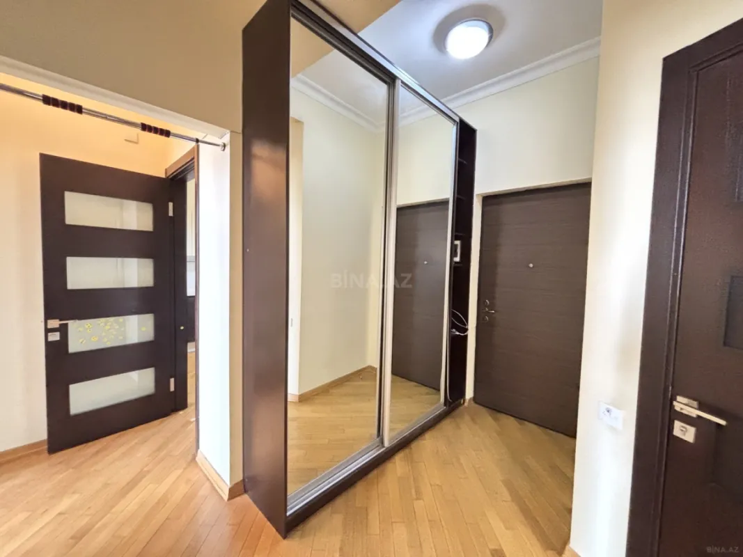 Kirayə verilir 3 otaqlı mənzil 110 m²