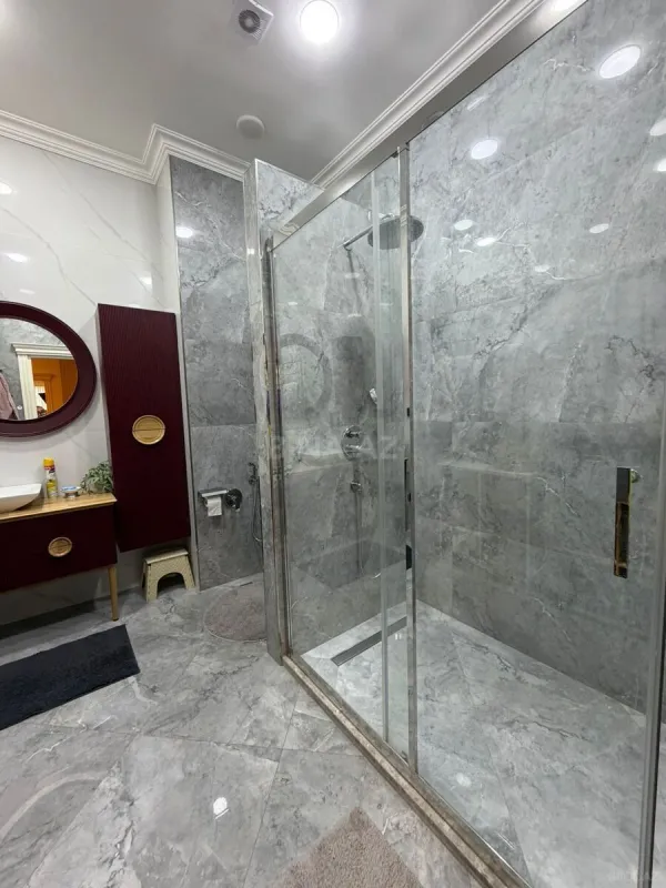 Satılır 3 otaqlı mənzil 160 m²