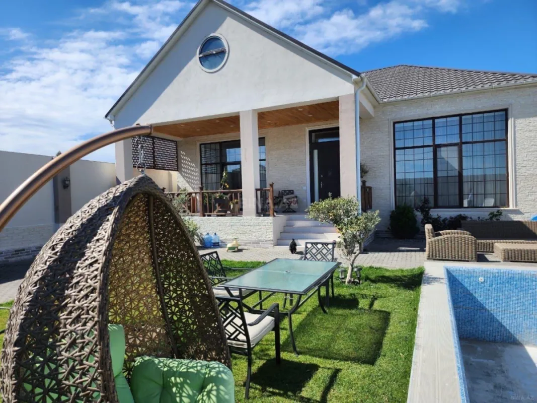 Kirayə verilir 4 otaqlı həyət evi 240 m²