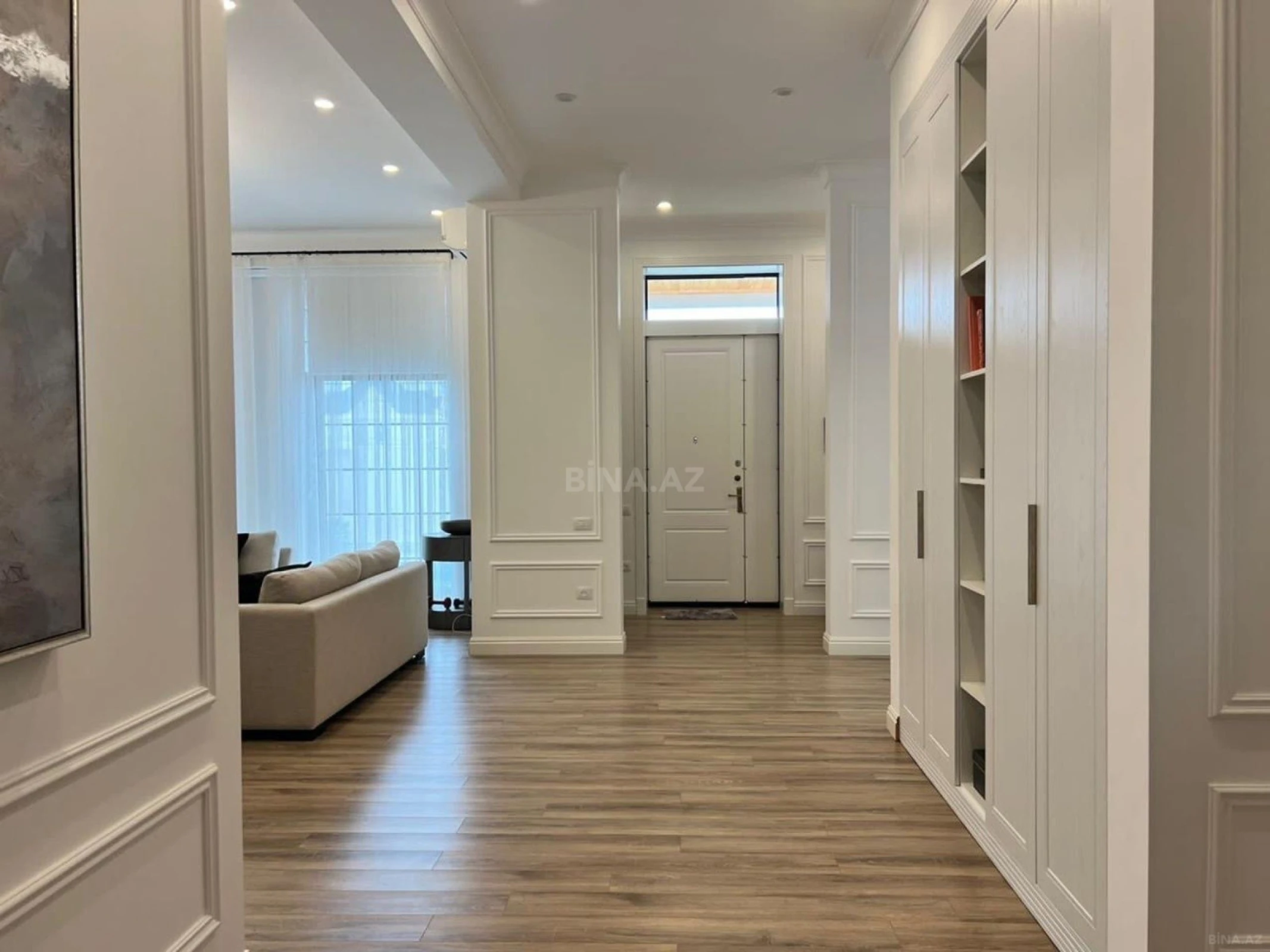Kirayə verilir 4 otaqlı həyət evi 240 m²