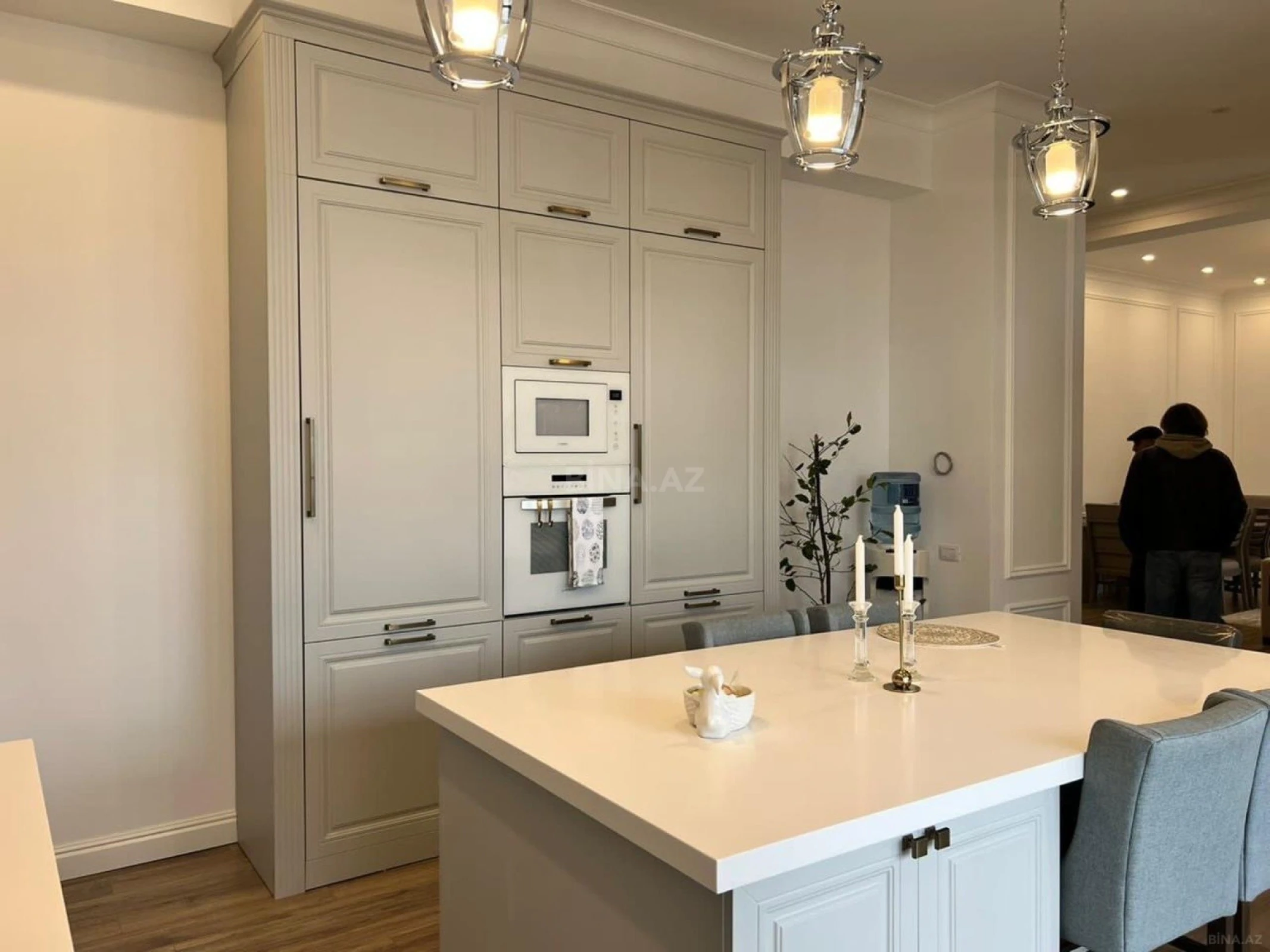 Kirayə verilir 4 otaqlı həyət evi 240 m²