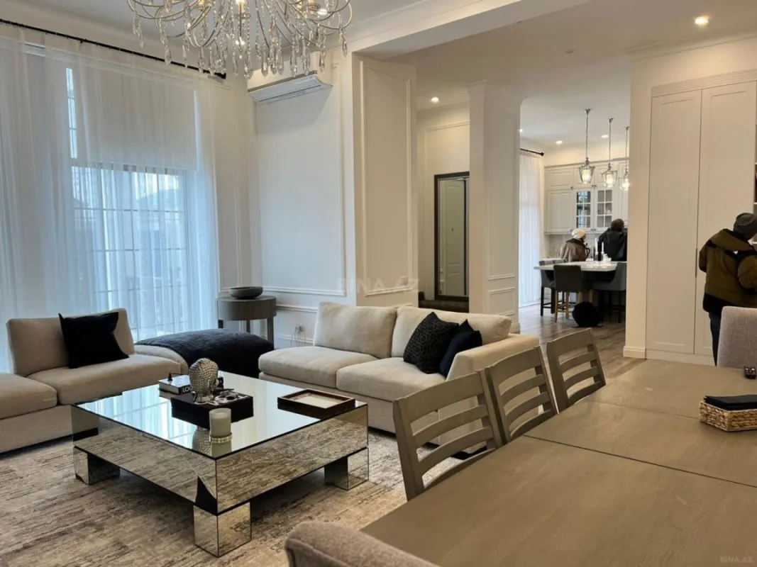 Kirayə verilir 4 otaqlı həyət evi 240 m²