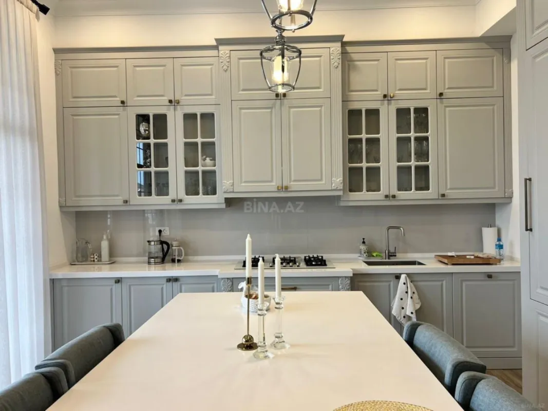 Kirayə verilir 4 otaqlı həyət evi 240 m²