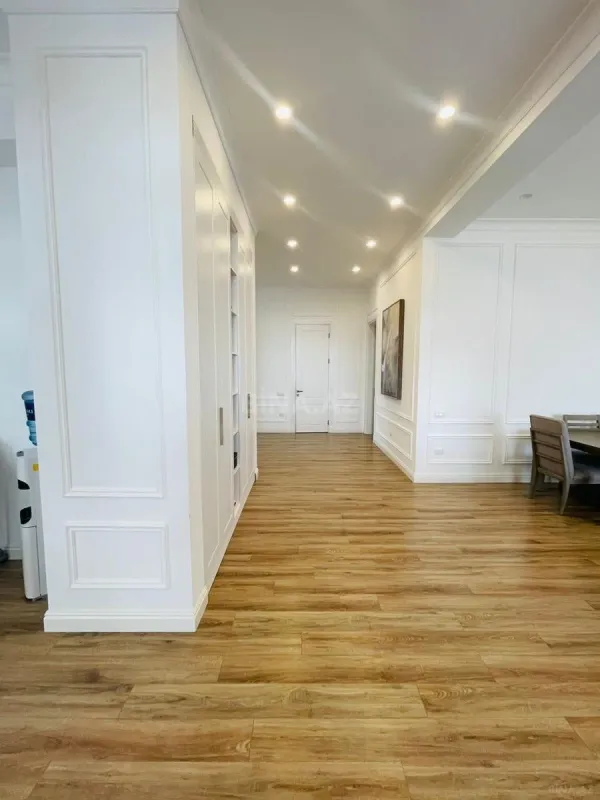 Kirayə verilir 4 otaqlı həyət evi 240 m²